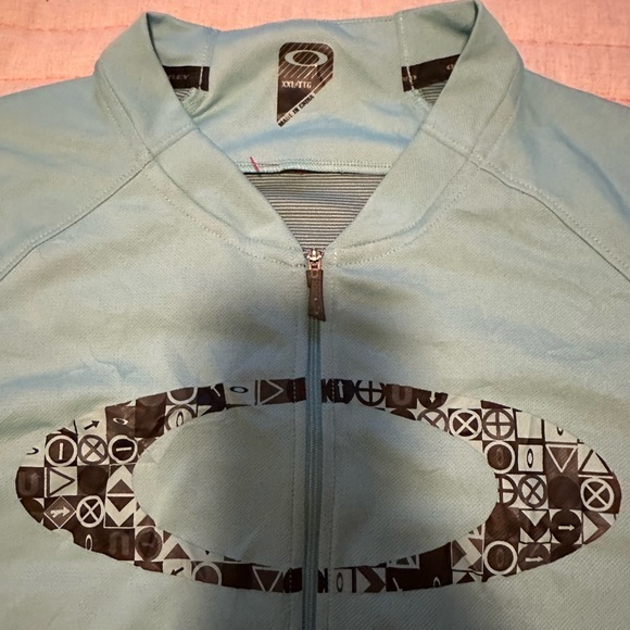 🧿Oakley Light Blue Zip-Up Jacket - Picture 11 of 11
